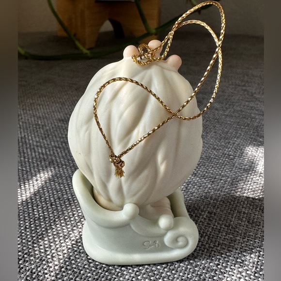 Enesco Precious Moments Age 5 Lion Ornament - Picture 2 of 4